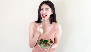 How Long After Dental Implants Can We Eat Normally?